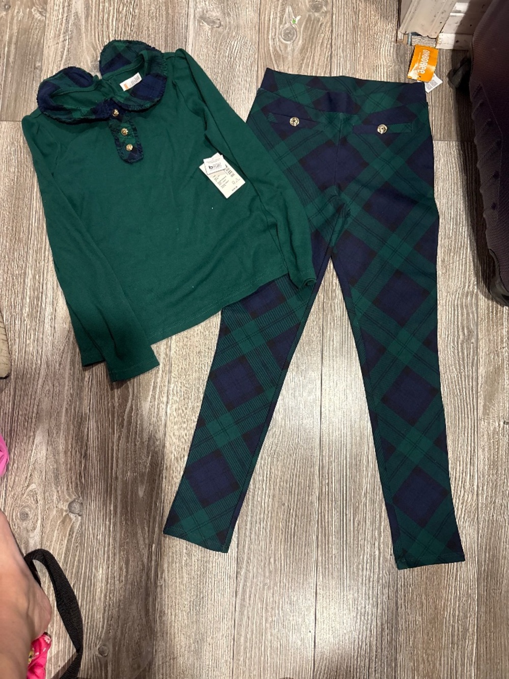 New girls Gymboree outfit
